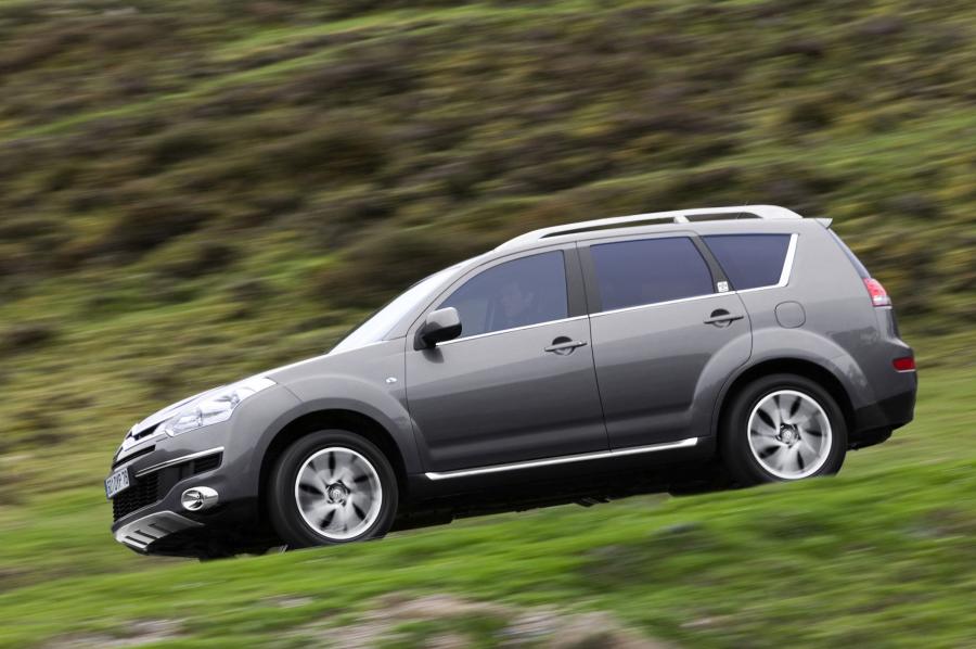  Citroen C-Crosser 2008 года  (фото 14 из 144)